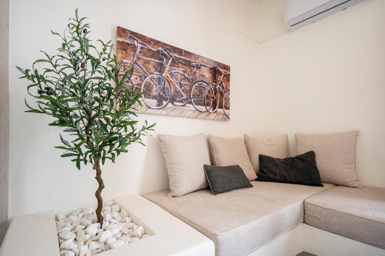 Jonathan City Apartment Kos Bagian luar foto