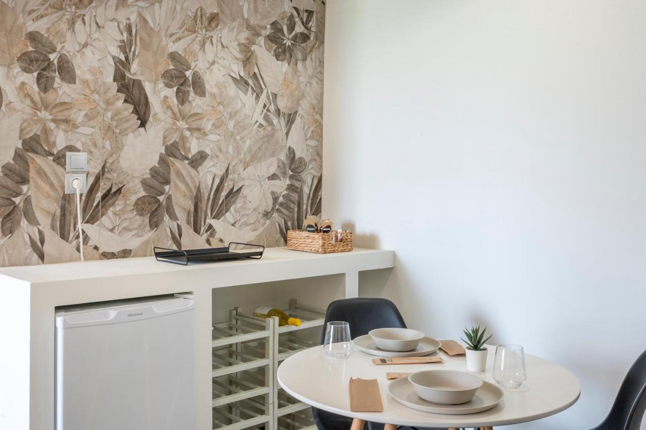 Jonathan City Apartment Kos Bagian luar foto