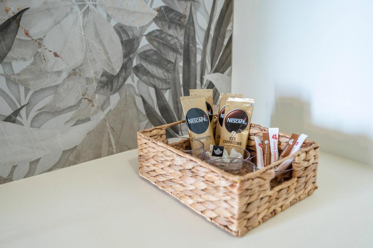 Jonathan City Apartment Kos Bagian luar foto